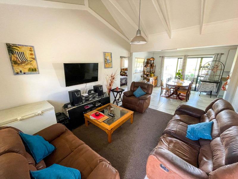 2 Bedroom Property for Sale in Reebok Western Cape